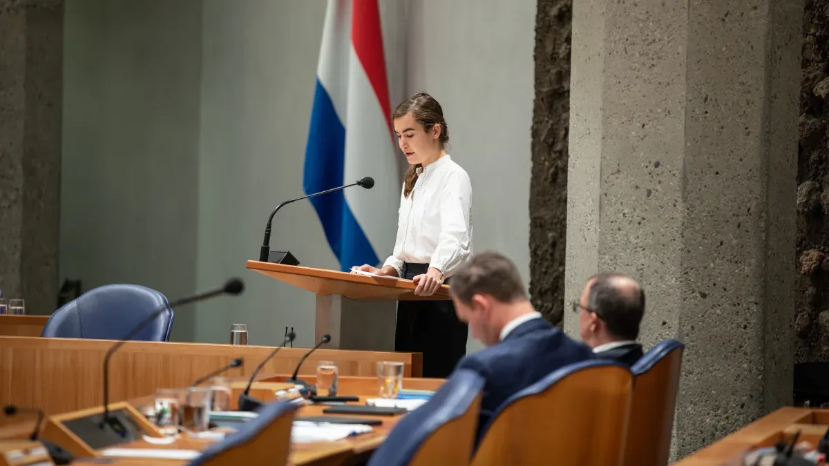 De Vos puts down parliamentary questions about penalty payments paid to asylum seekers